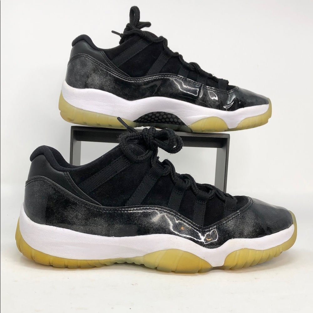 Air Jordan 11 Retro Low Barons 528895-010 Men’s Sneakers - Size 8.5